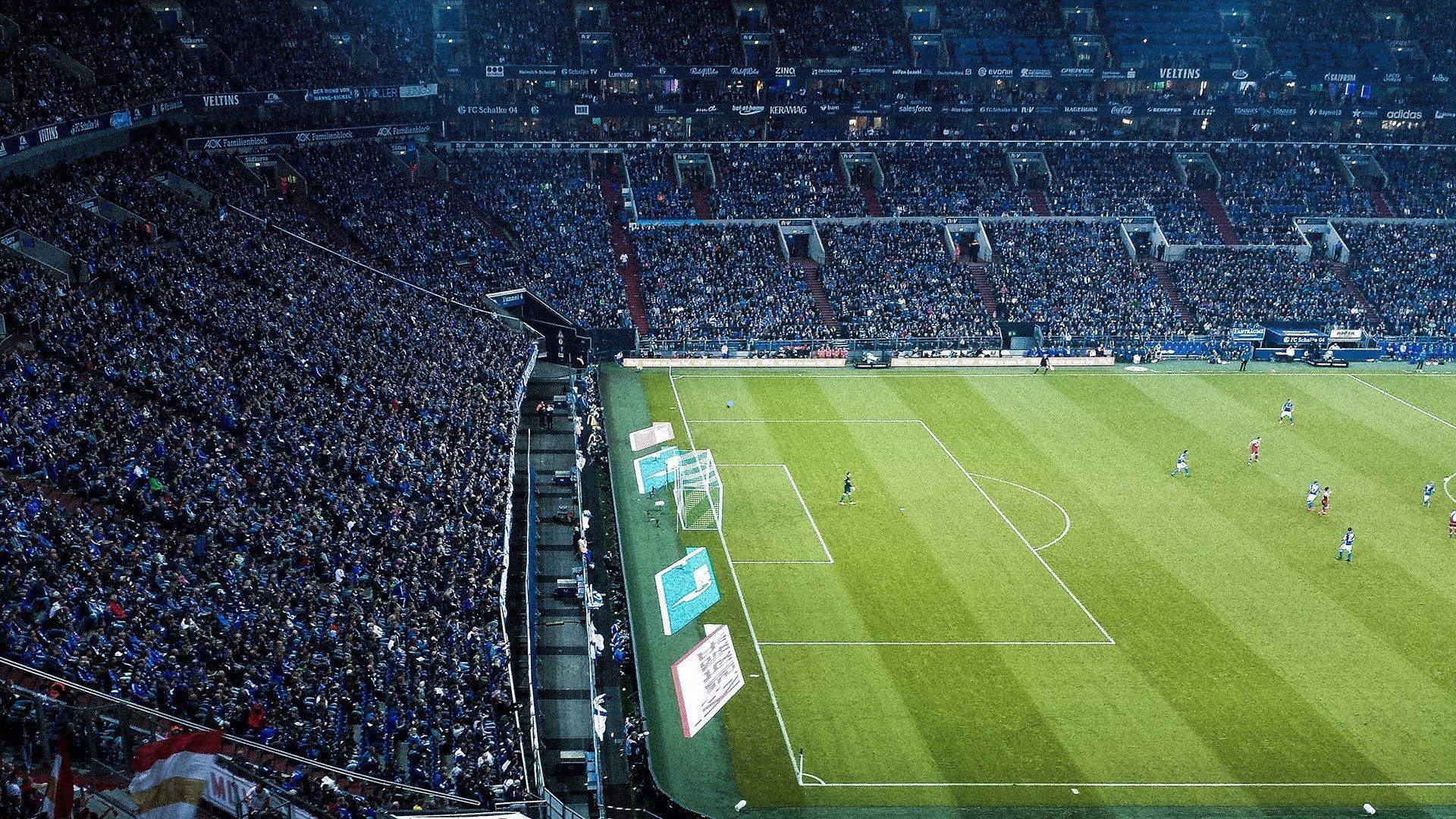 托尼-费尔南德斯坚称留队巴萨,全力赢得弗里克信任,展望新赛季征程