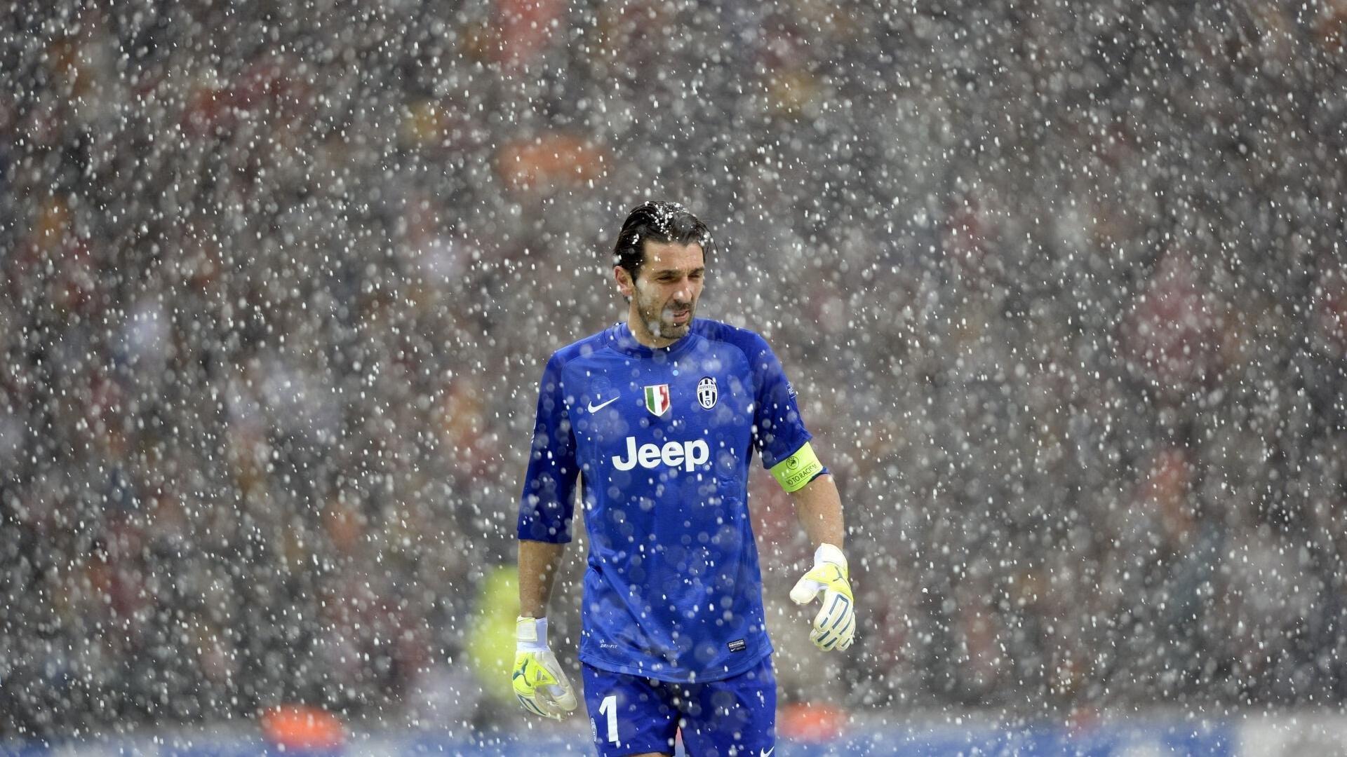 海星体育官网：21世纪巴萨克星揭秘，姆巴佩场均1.33球领衔，红蓝军团最大苦主诞生？